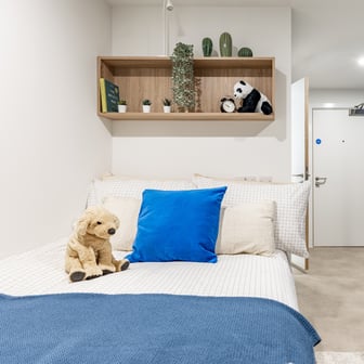 Classic En Suite - Image 2